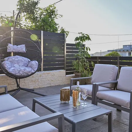 Nyaraló Avli With Private Jacuzzi