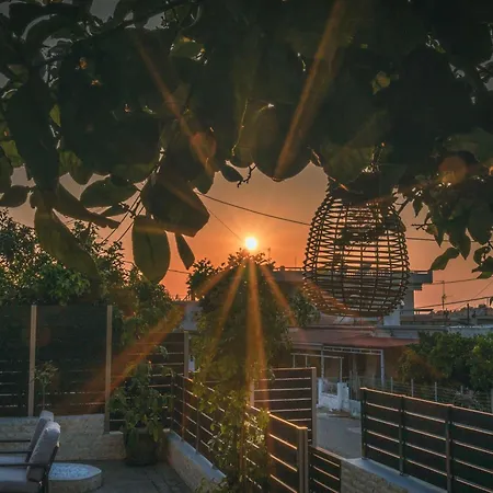 Nyaraló Avli With Private Jacuzzi *