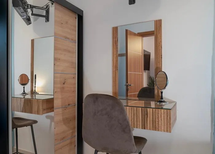 Avli With Private Jacuzzi *