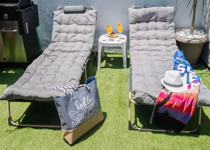 Avli With Private Jacuzzi Casa de Férias Paradeísion