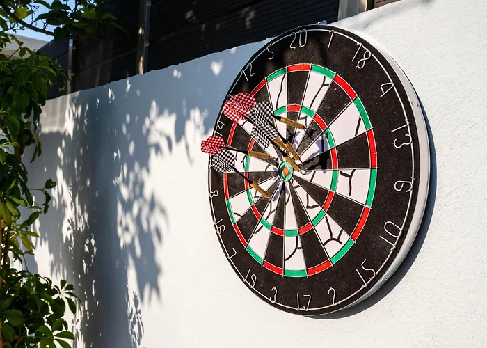 Avli With Private Jacuzzi Casa de Férias Paradeísion